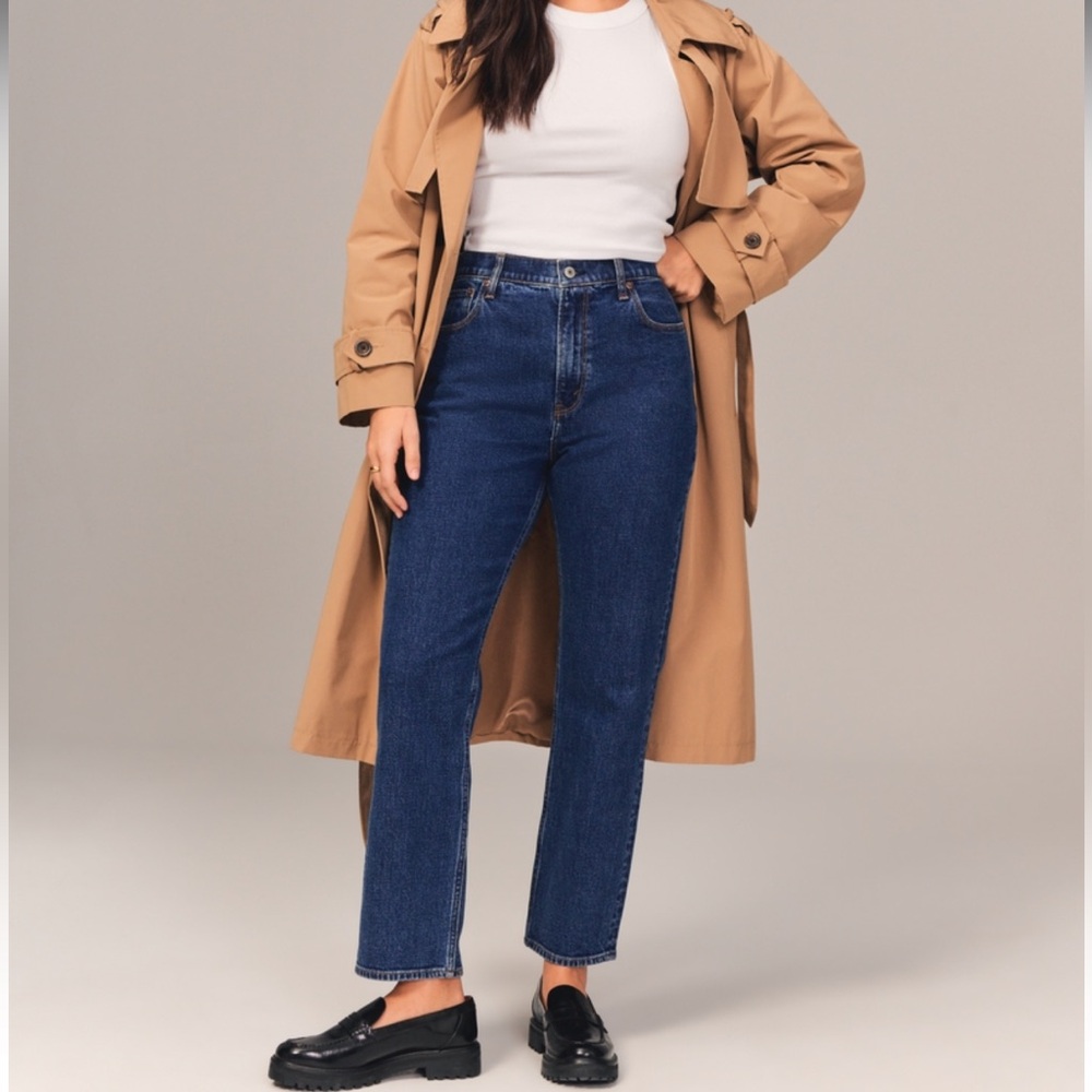 Curve love ultra high-rise Ankle Straight jeans
